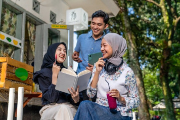 Tahun 2026, Rudy Mas'ud Siapkan Rp1,38 T, Gratiskan 158.981 Mahasiswa